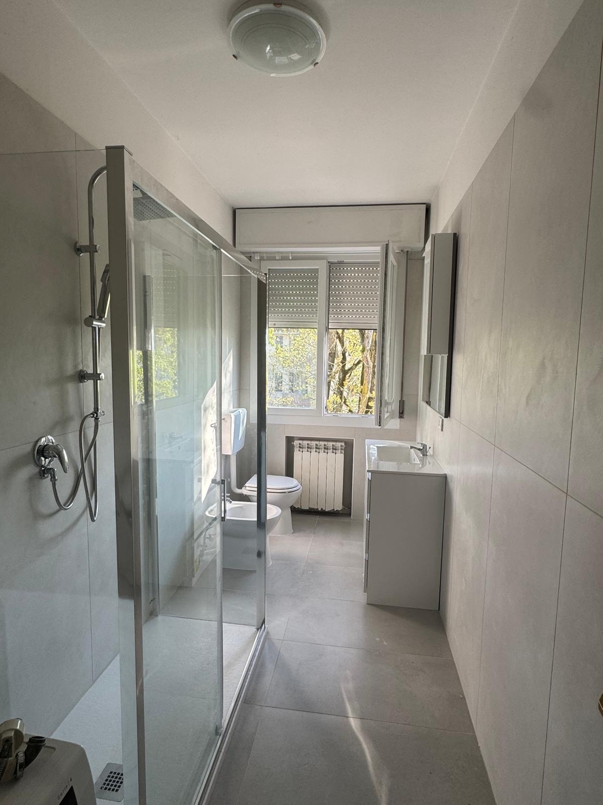 Bagno ristrutturato A.M.S. Group: dopo l'intervento